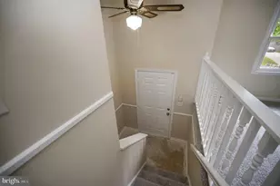 2111 Mill Garden Dr, Fredericksburg, VA 22407 - Photo 2