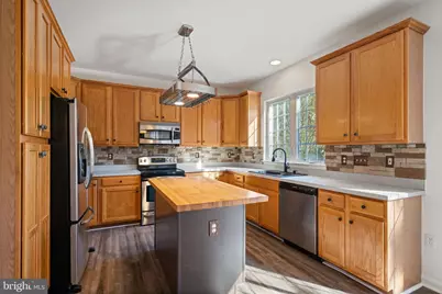 10746 Greenbriar Lane, Spotsylvania, VA 22553 - Photo 12