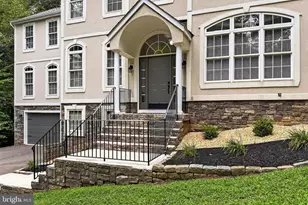 6913 Mazzen Ct, Fredericksburg, VA 22407 - Photo 6