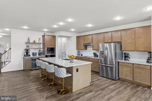 11708 Robin Woods Cir, Spotsylvania, VA 22551 - Photo 2