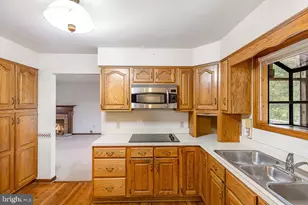 10812 Millridge Ln, Spotsylvania, VA 22553 - Photo 6