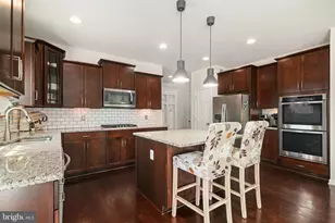 11317 Baron Dr, Fredericksburg, VA 22408 - Photo 6