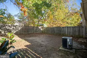 9613 Dominion Forest Cir, Fredericksburg, VA 22408 - Photo 6