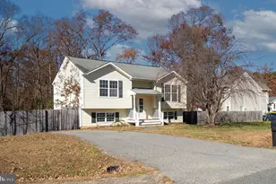 8704 Romona Ct, Fredericksburg, VA 22407 - Photo 4