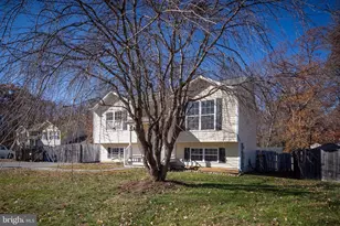 8704 Romona Ct, Fredericksburg, VA 22407 - Photo 6