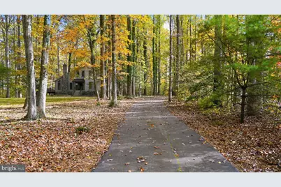 8805 Pepperidge Drive, Spotsylvania, VA 22553 - Photo 2