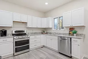 8805 Pepperidge Dr, Spotsylvania, VA 22553 - Photo 10