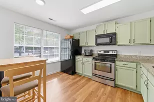 11170 Hamlet Ct, Fredericksburg, VA 22407 - Photo 4