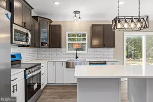 9019 Smiths Bend Rd, Fredericksburg, VA 22407 - Photo 16