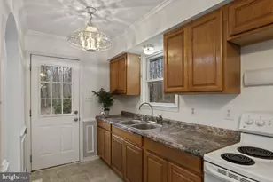 11013 Forest Hollow Dr, Bumpass, VA 23024 - Photo 10