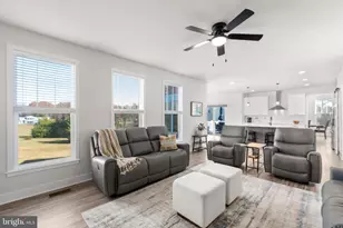 8109 Campfire Ln, Fredericksburg, VA 22407 - Photo 22