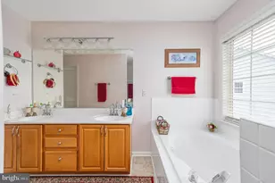 6910 Governors Grant Ln, Fredericksburg, VA 22407 - Photo 34