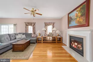 6910 Governors Grant Ln, Fredericksburg, VA 22407 - Photo 10