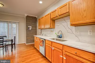 11200 Hollins Ct, Fredericksburg, VA 22407 - Photo 10