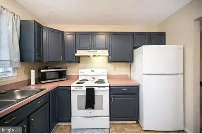 11514 Woodland View Drive, Fredericksburg, VA 22407 - Photo 6