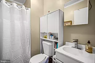 10400 Hillside Ln, Fredericksburg, VA 22408 - Photo 8