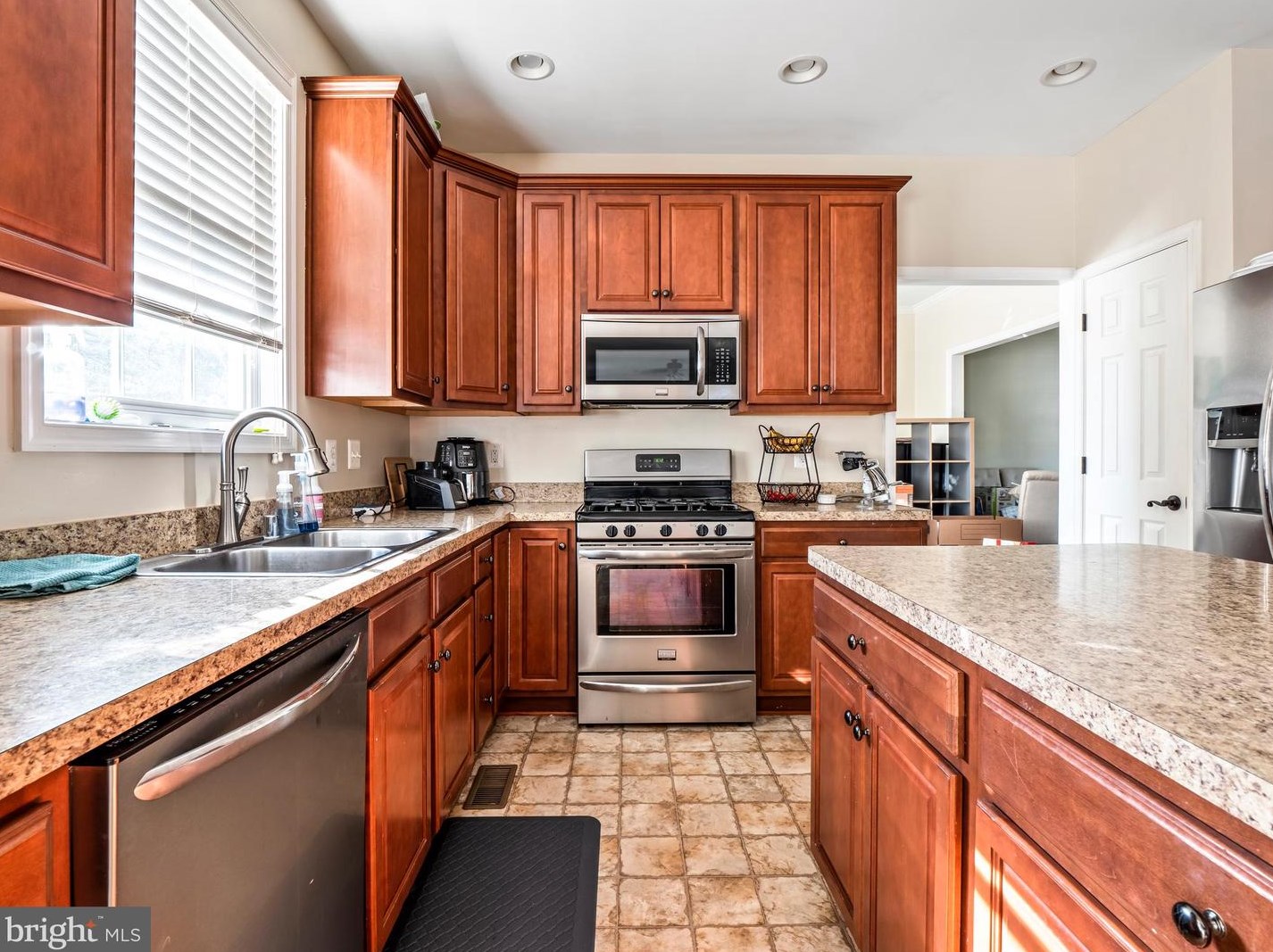 22 Club Dr, Stafford, VA 22554-7295