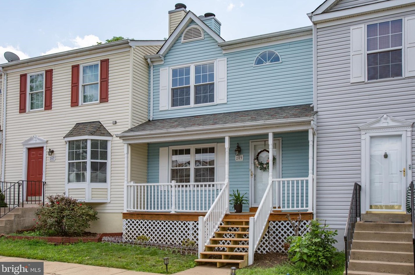 209 Westminster Ln, Stafford, VA 22556-4570
