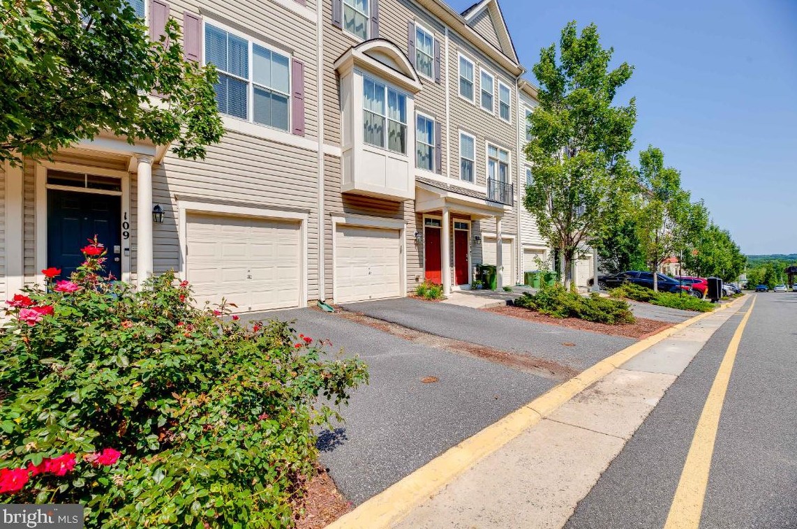 109 Shamrock Dr, Stafford, VA 22556-4658