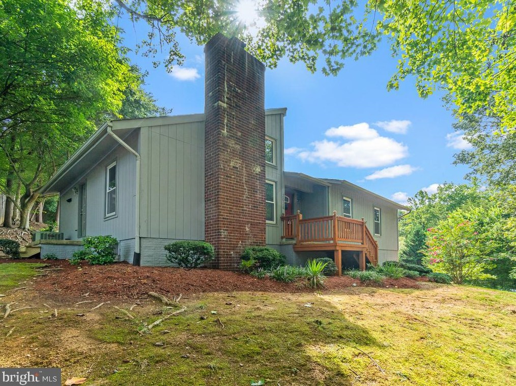 2024 State Room Dr, Stafford, VA 22554-2322