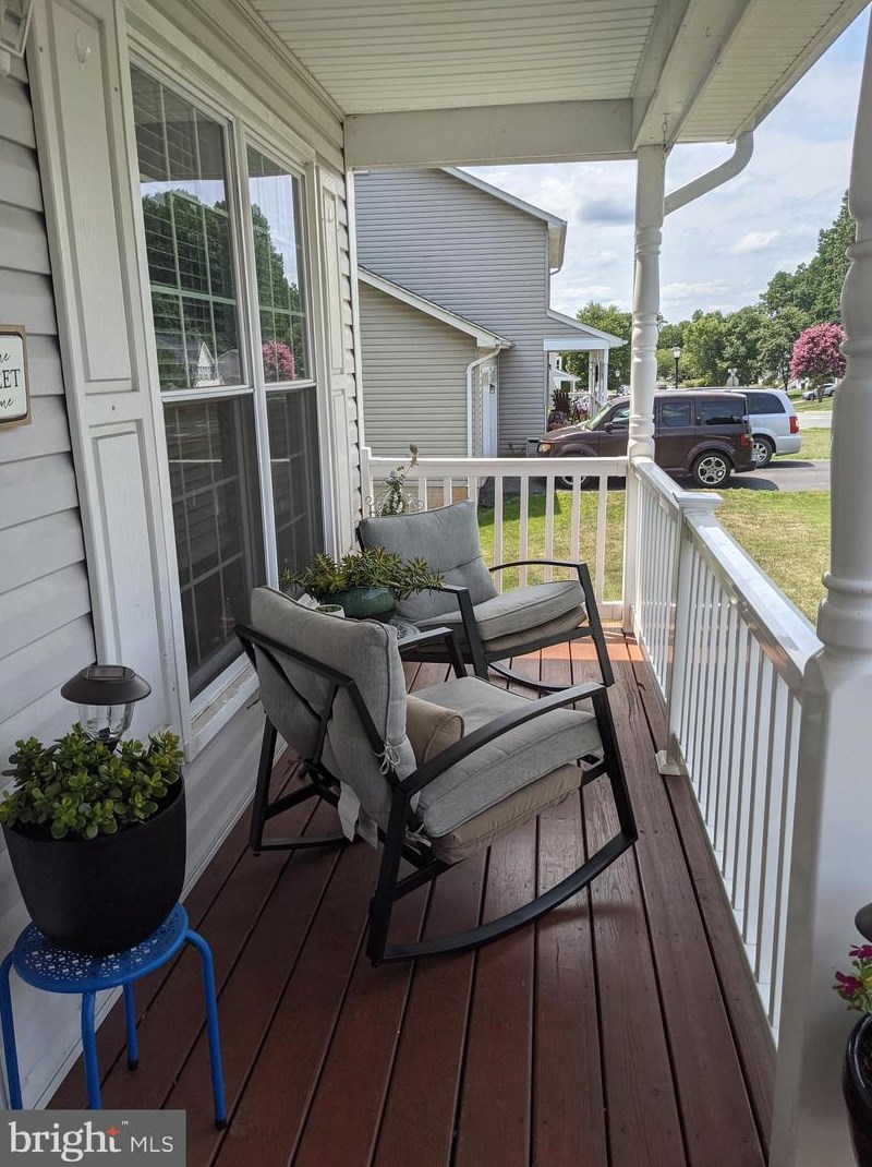 82 Tanterra Dr, Stafford, VA 22556-8007