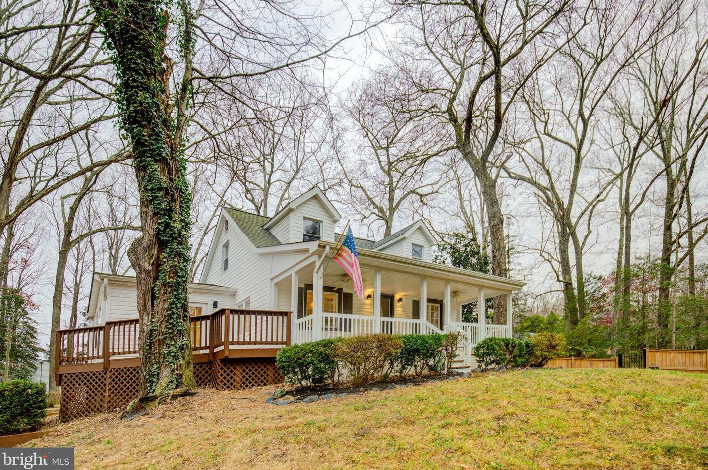 112 Midway Rd, Stafford, VA 22554-4910