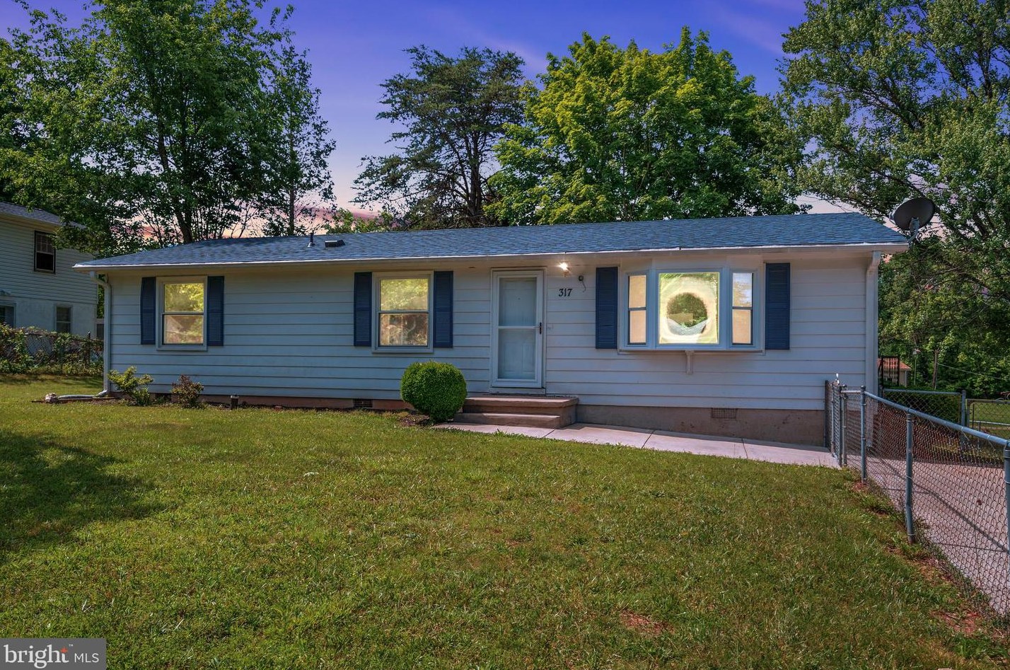 317 Via De Rosa Dr, Stafford, VA 22556-1305