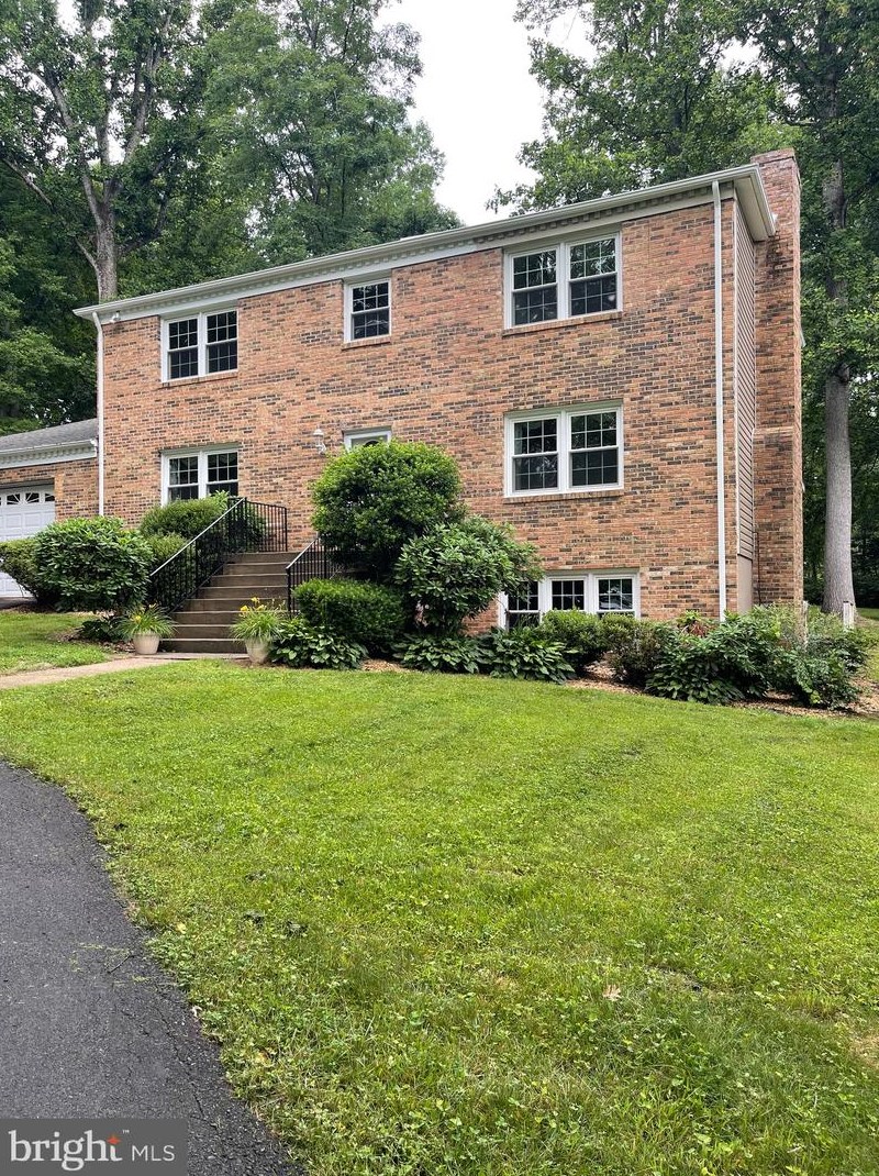 3 Rolling Rd, Stafford, VA 22556-3416