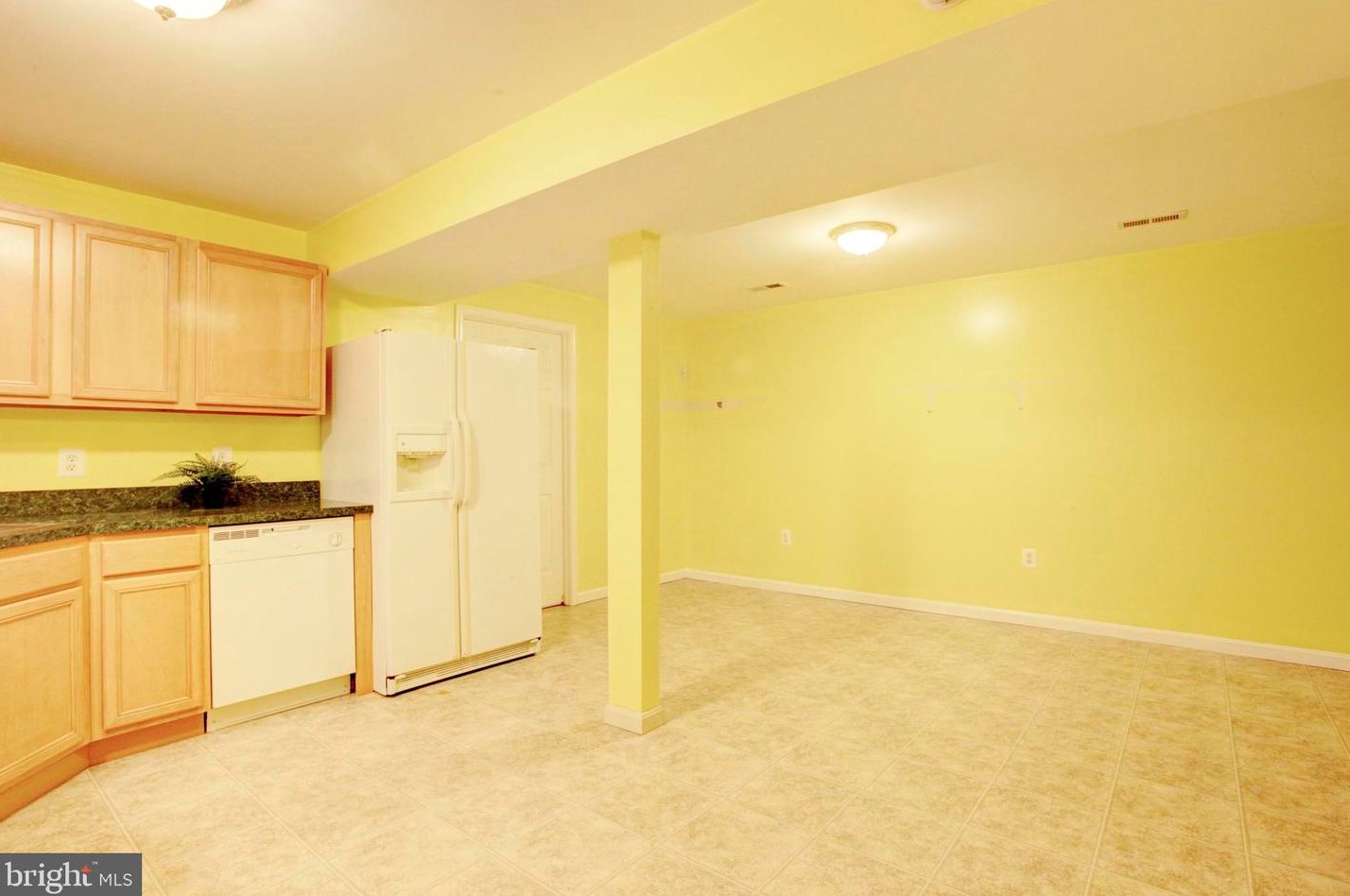 14 Lakeside Dr, Stafford VA 22554-7868 exterior