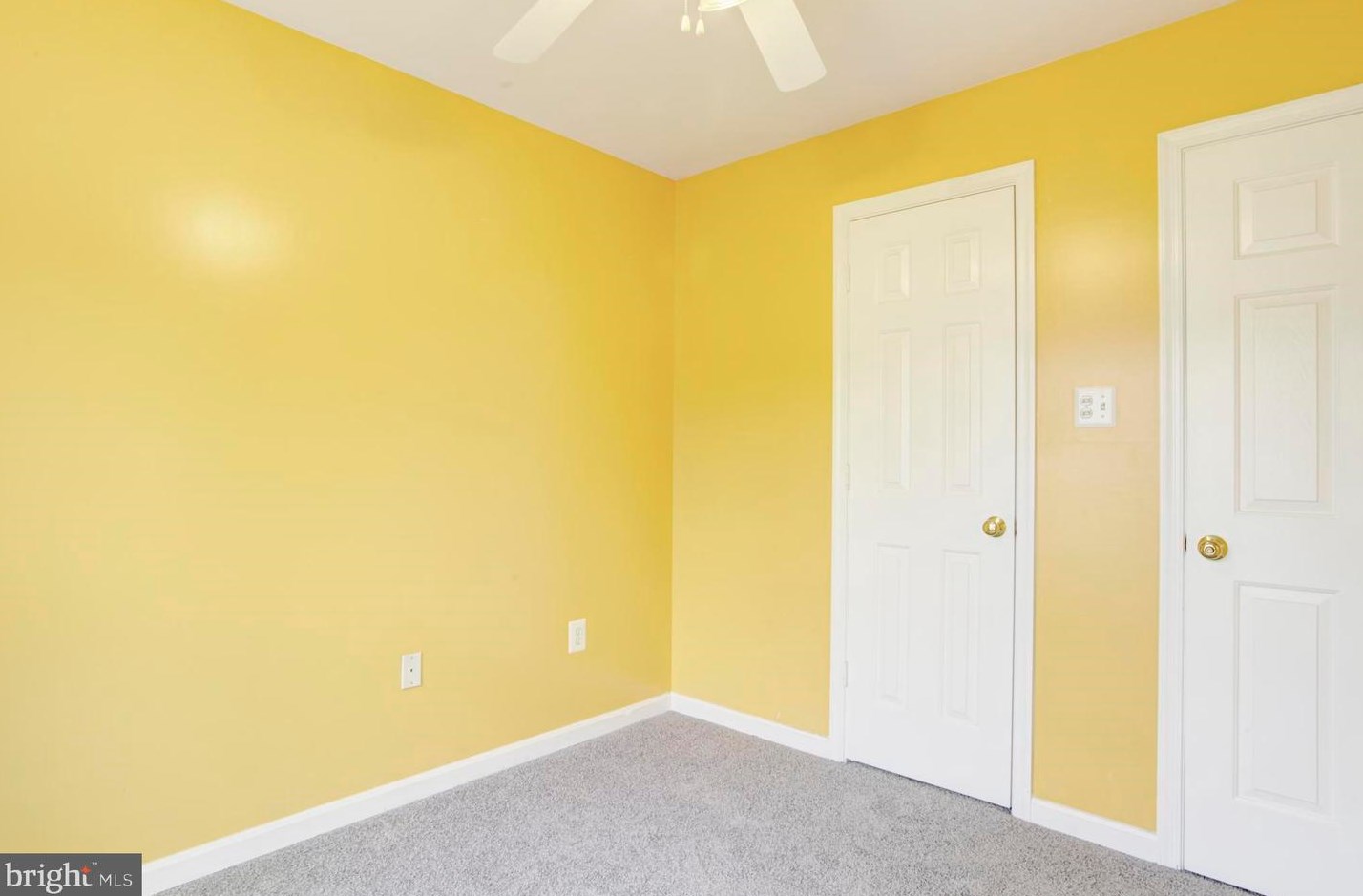 14 Lakeside Dr, Stafford VA 22554-7868 exterior