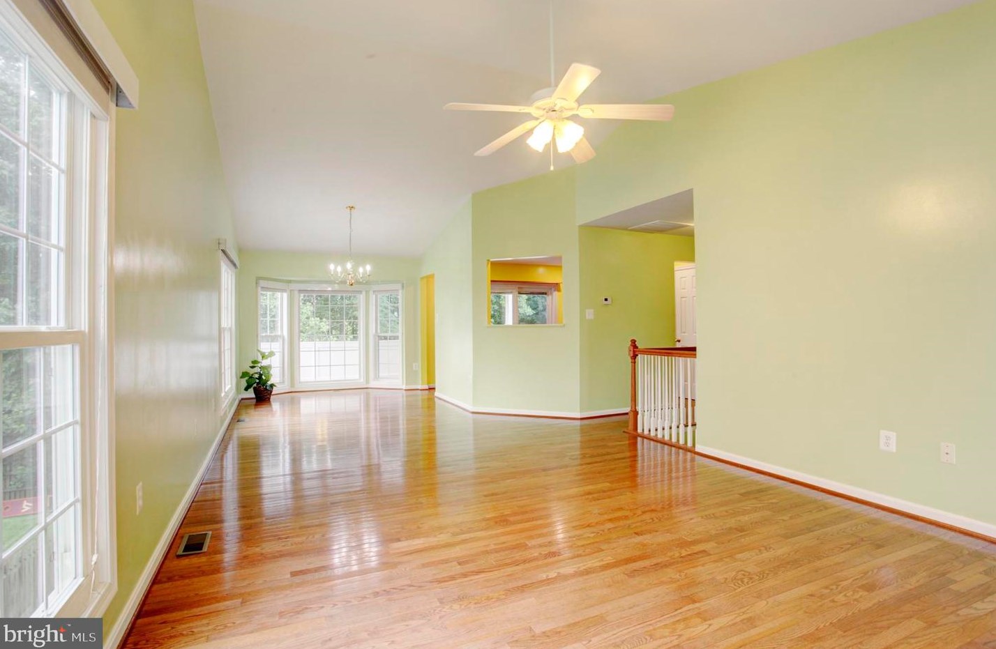 14 Lakeside Dr, Stafford VA 22554-7868 exterior