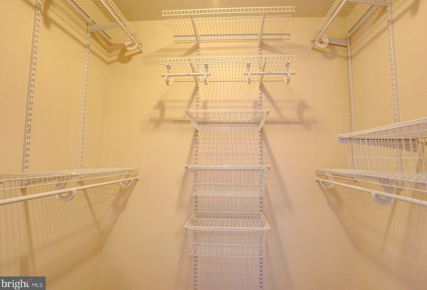 14 Lakeside Dr, Stafford VA 22554-7868 exterior