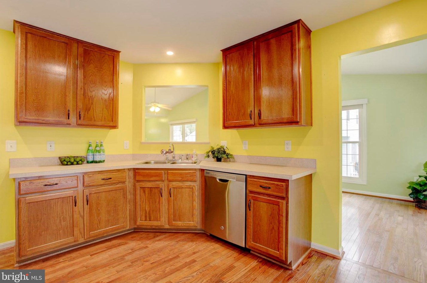 14 Lakeside Dr, Stafford VA 22554-7868 exterior