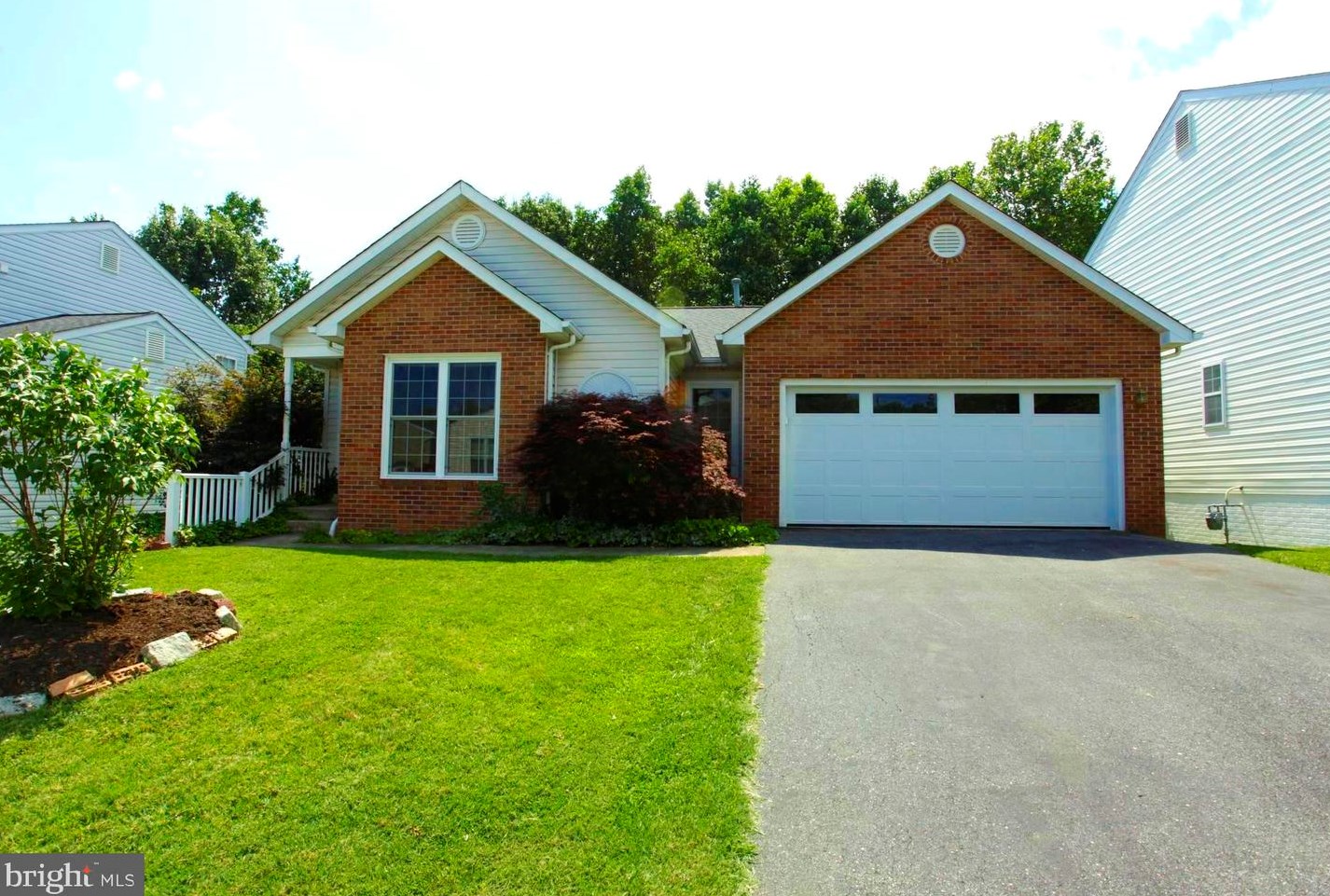 14 Lakeside Dr, Stafford, VA 22554-7868
