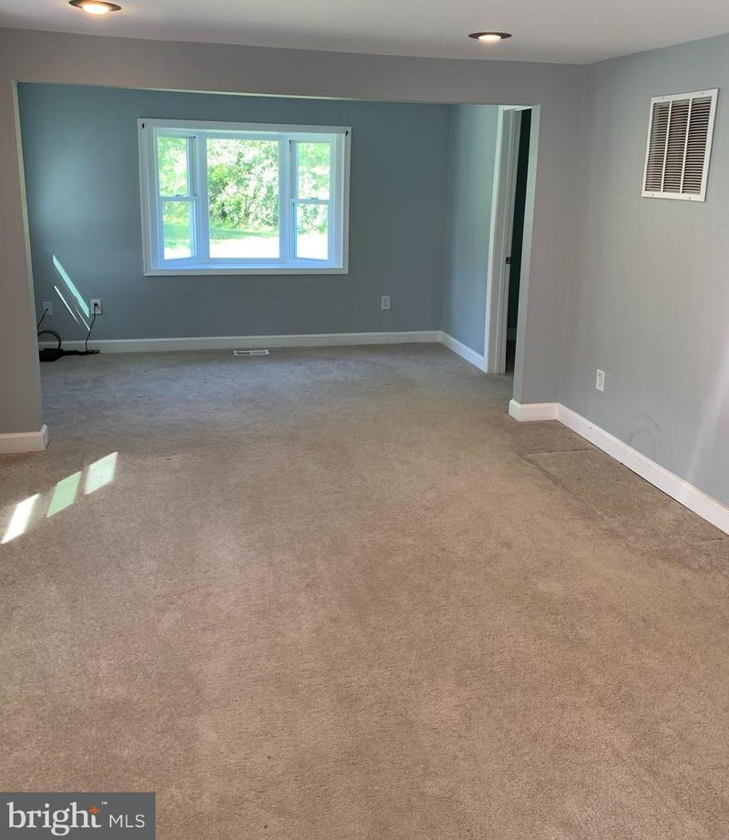 450 Raven Rd, Stafford VA  22554-4006 exterior