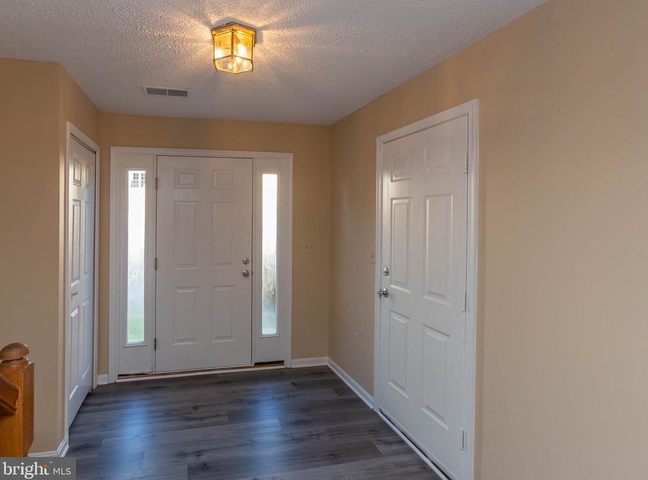506 Waters Cove Ct, Stafford, VA 22554