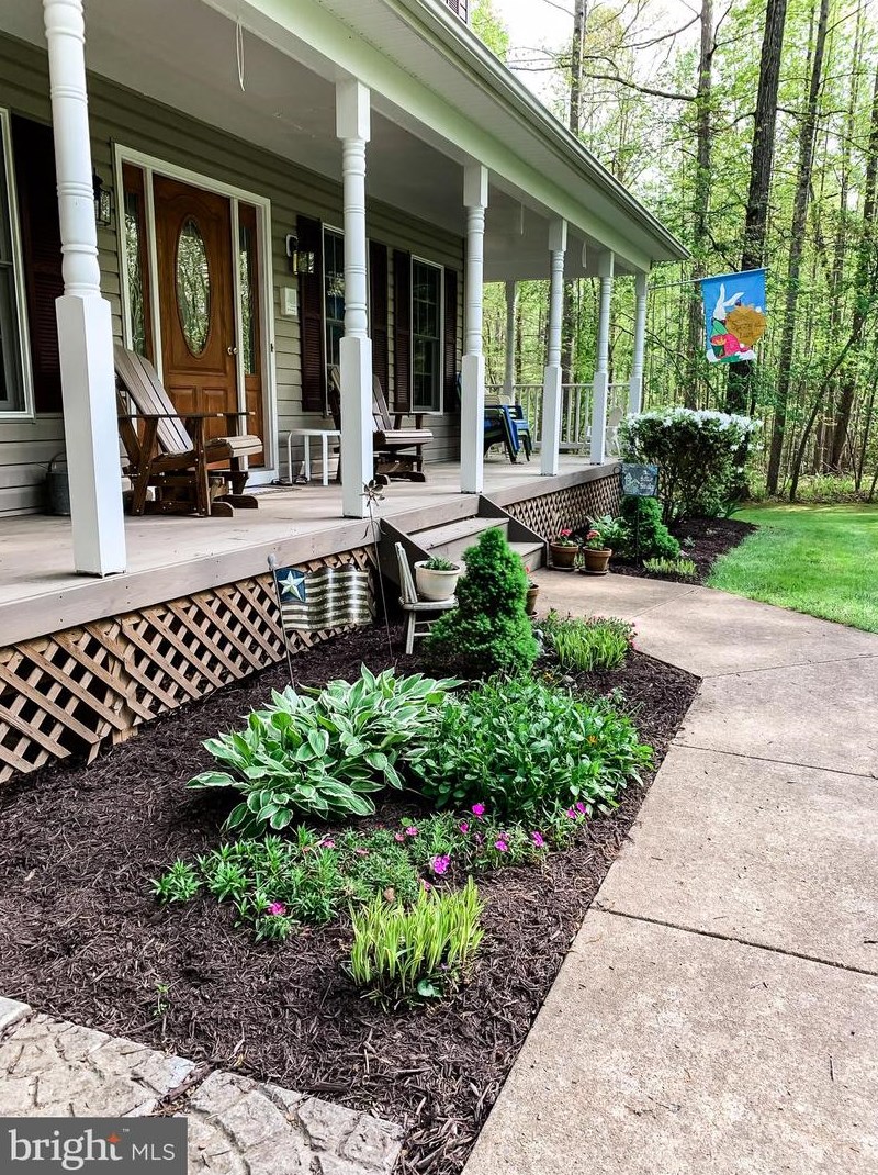 520 Stefaniga Rd, Stafford, VA 22556-6627