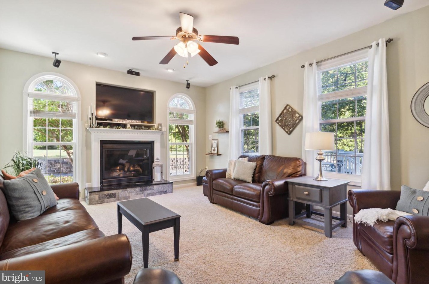 37 Williamsburg Ln, Stafford, VA 22556-5934