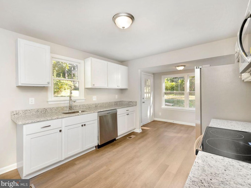 157 Barrett Heights Rd, Stafford, VA 22556