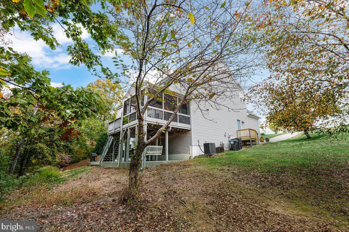 137 Brush Everard Ct, Stafford VA 22554-8807 exterior