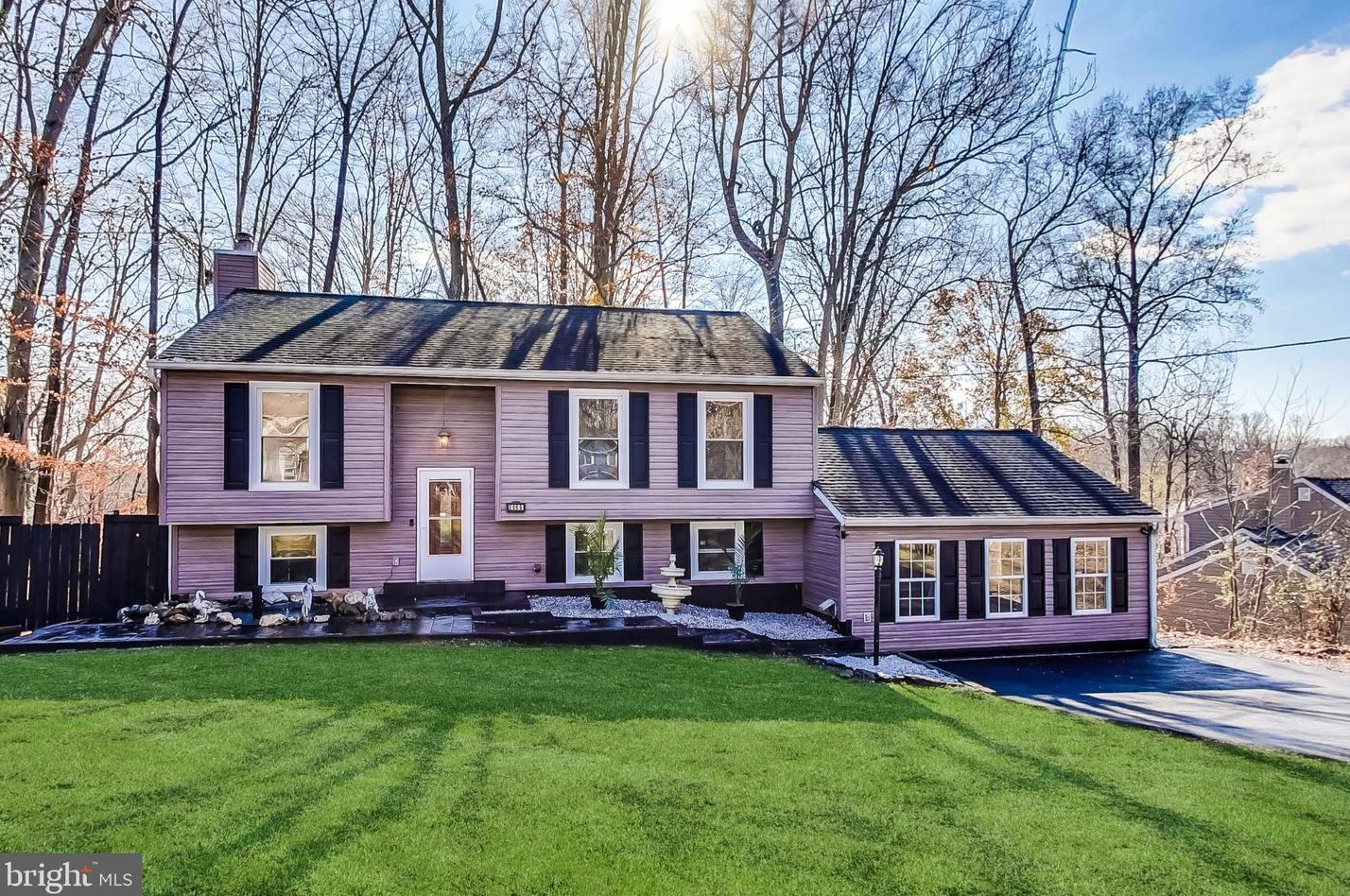 2069 Aquia Dr, Stafford, VA 22554-2247