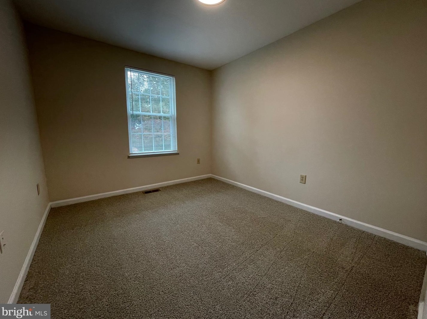2 Belladonna Ln, Stafford, VA 22554-9423