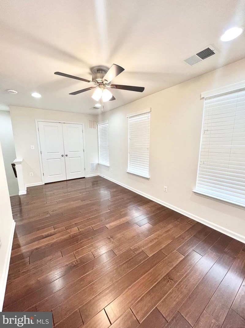 212 Almond Dr, Stafford VA  22554-2530 exterior