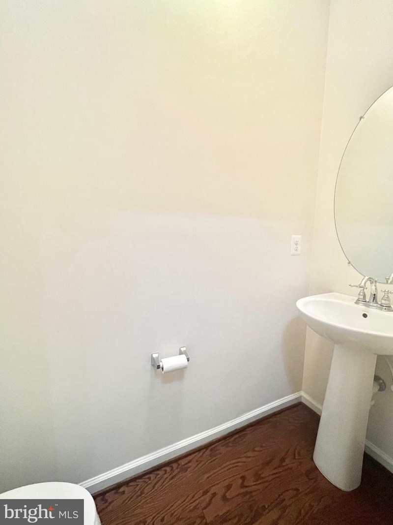 212 Almond Dr, Stafford VA  22554-2530 exterior