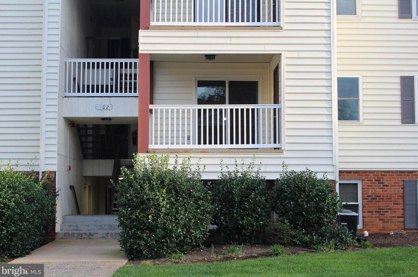 102 Chesterfield Ln #202, Stafford, VA 22556