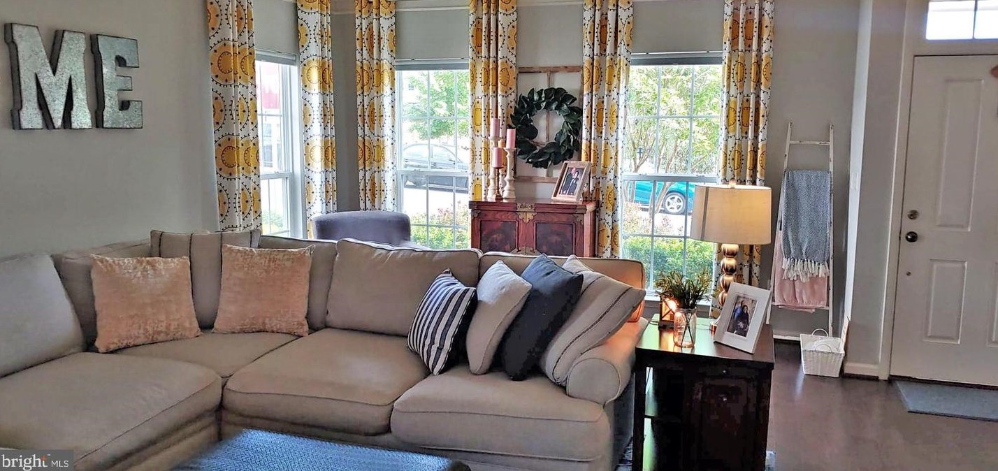 200 Almond Dr, Stafford VA  22554-2530 exterior