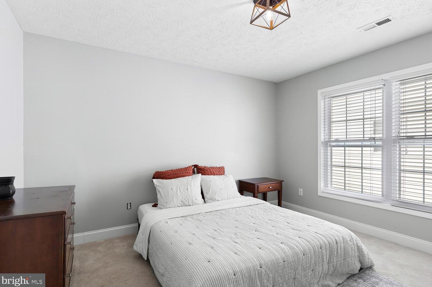 23 Grassland St, Stafford VA  22554-7764 exterior