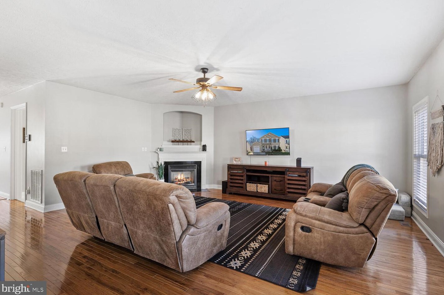 23 Grassland St, Stafford VA  22554-7764 exterior