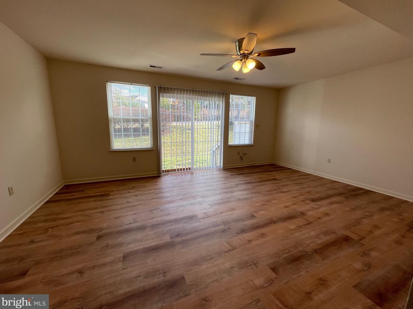 28 Belladonna Ln, Stafford, VA 22554