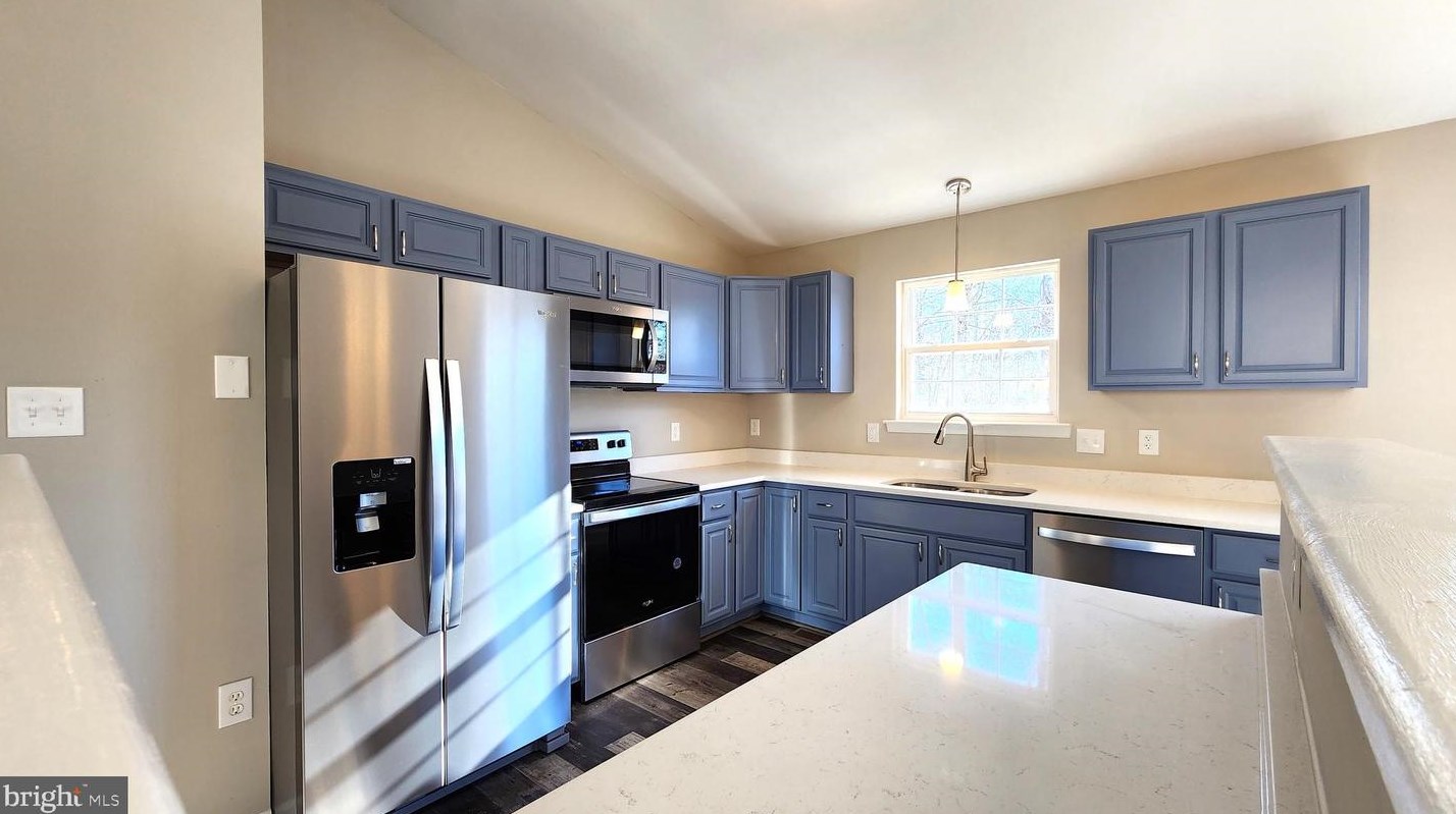 146 Holly Ln, Stafford, VA 22556-1258